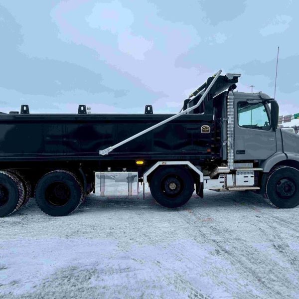 Volvo - VNR 12 ROUES