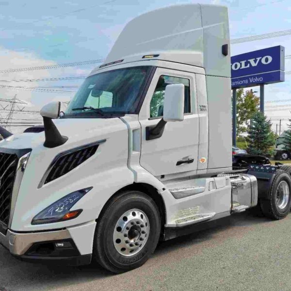 Volvo - NEW VNR 300