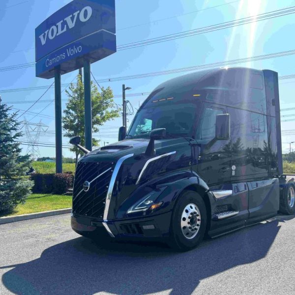 Volvo - NEW VNL 860
